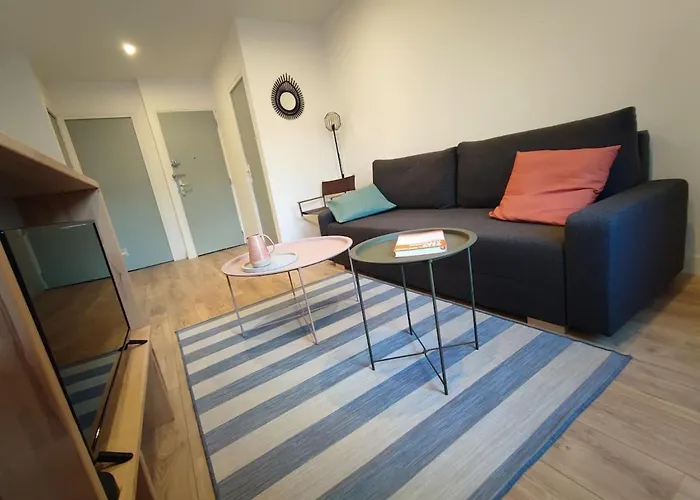 Marine 2 아파트 *